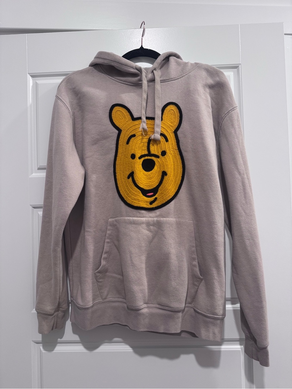 Disney Winnie the Pooh Sand Chenille Embroidered Hoodie Women’s L